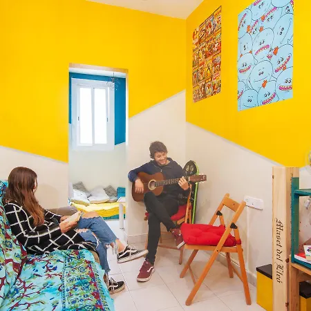 Hostal No Limit Sagrada Familia Barcelona