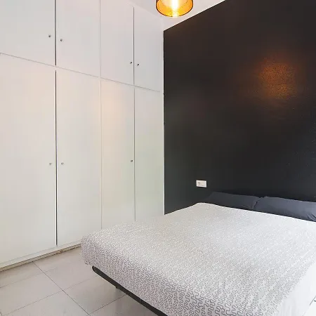 No Limit Sagrada Familia Hostal *